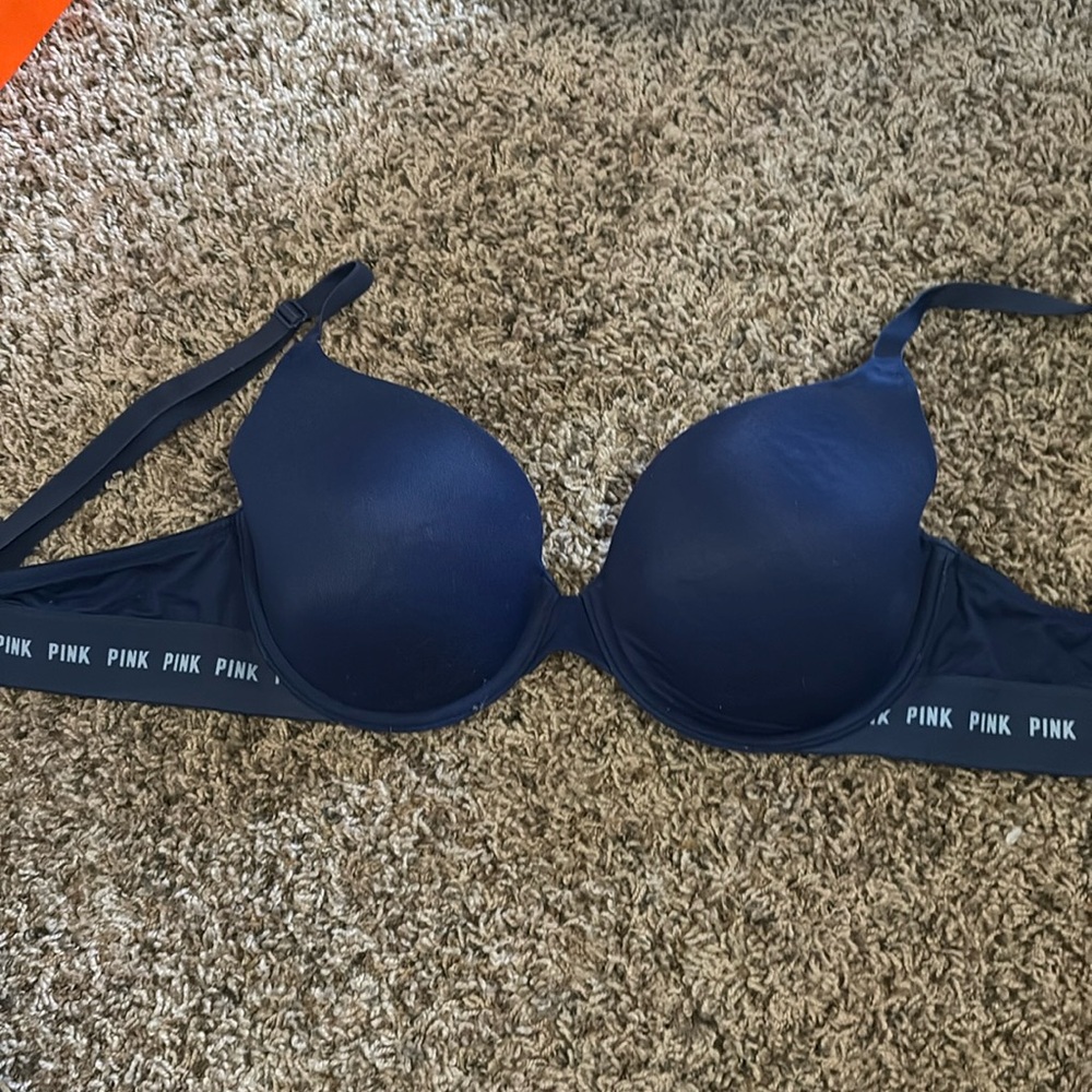 Navy 36C VS Pink bra